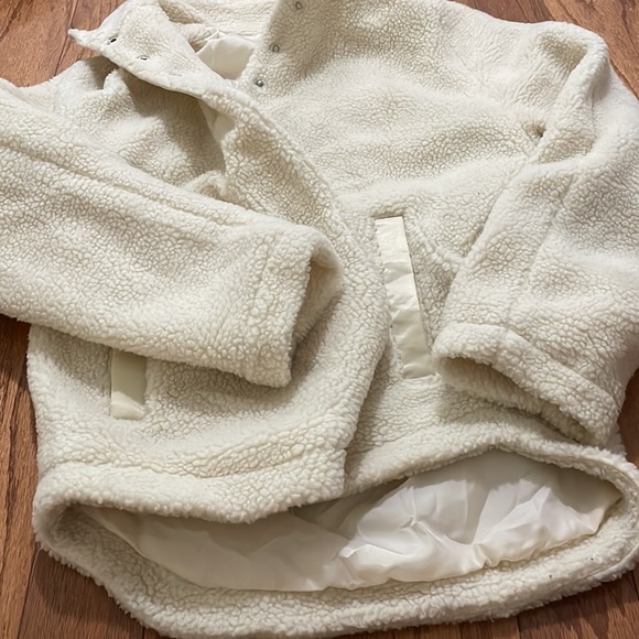 Wesley button down jacket faux sherpa NWOT - Picture 7 of 8